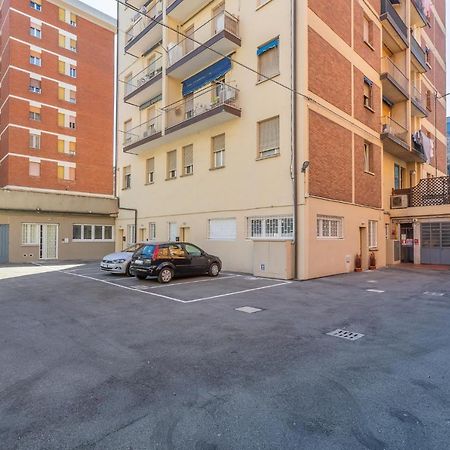 San Donato Fiere Essential Apartment W/Parking Bologna Kültér fotó