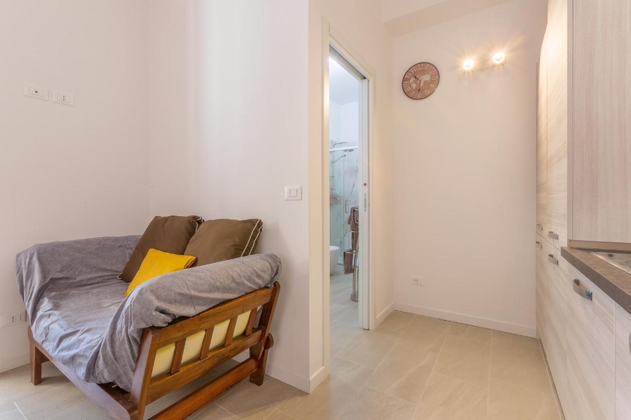 San Donato Fiere Essential Apartment W/Parking Bologna Kültér fotó