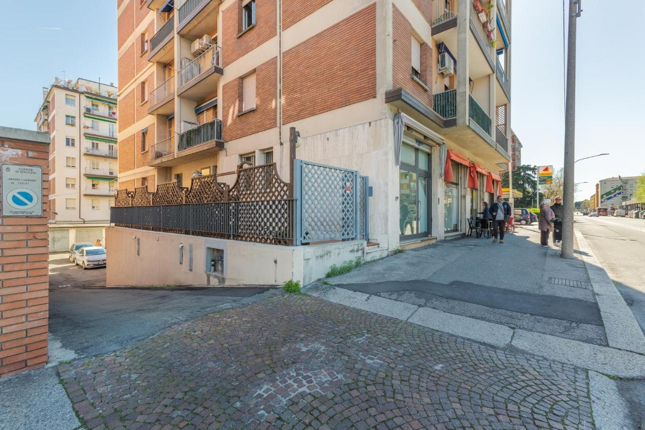 San Donato Fiere Essential Apartment W/Parking Bologna Kültér fotó